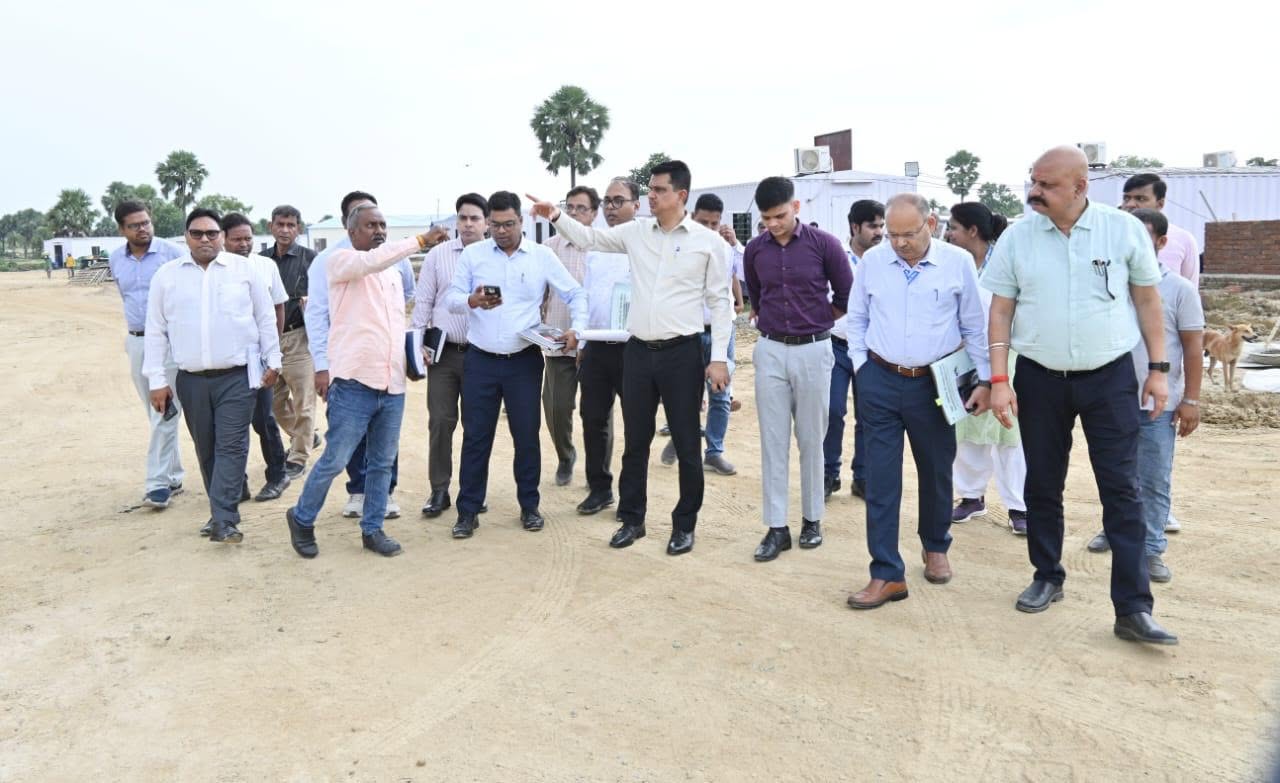 Shri Naveen Kumar, IAS, MD BIADA , inspected the ongoing development works at Integrated Manufacturing Cluster (IMC) Gaya, reviewing project progress, construction quality and implementation timelines.